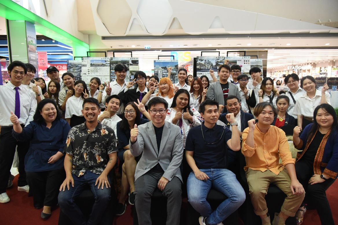 Thesis exhibition 01-0002