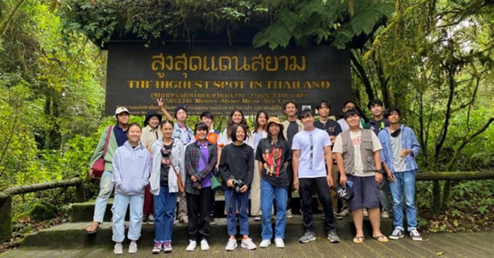 คณะสถาปัตยกรรมศาสตร์และศิลปกรรมศาสตร์ มหาวิทยาลัยพะเยา ส่งนิสิตตัวแทนจากสาขา สถาปัตยกรรม เข้าร่วมโครงการ “ฮูปแจ่ม…แต้มสี” อำเภอแม่แจ่ม จังหวัดเชียงใหม่