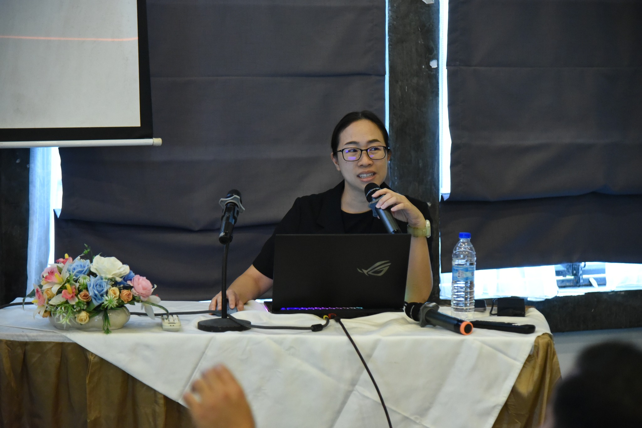 Faculty personnel contribute recommendations during the strategy workshop